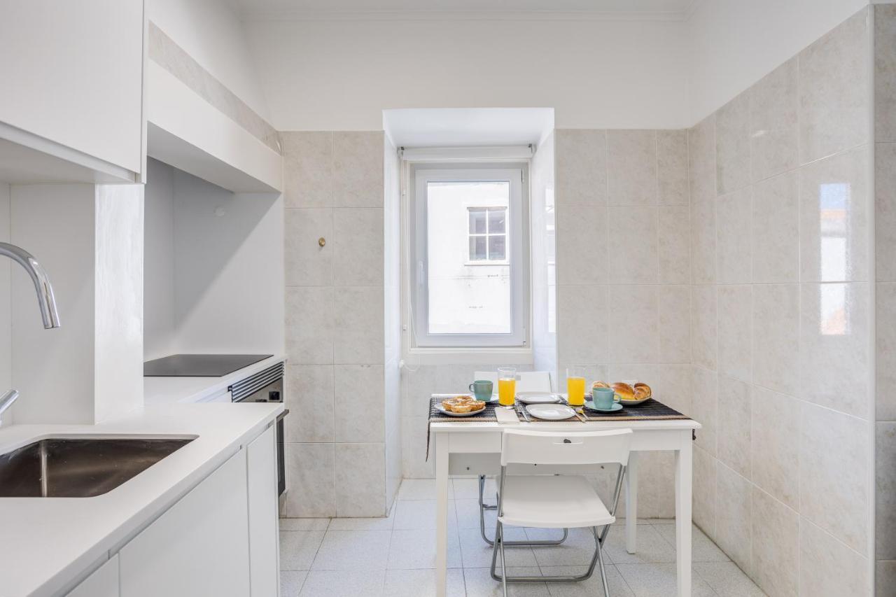 Hip & Renovated T.M. Flat In Bairro Alto Daire Lisboa Dış mekan fotoğraf